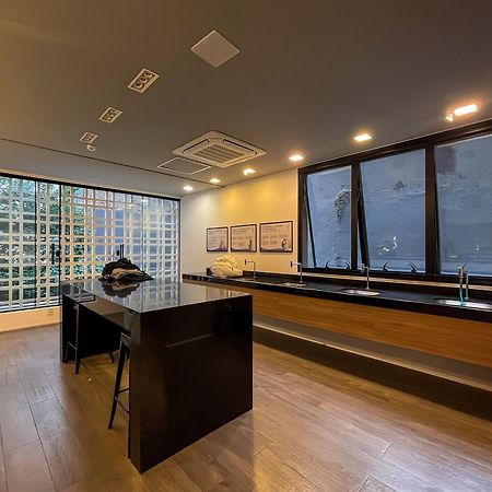 Vn Capote Valente: Conforto E Estilo Em São Paulo Kültér fotó